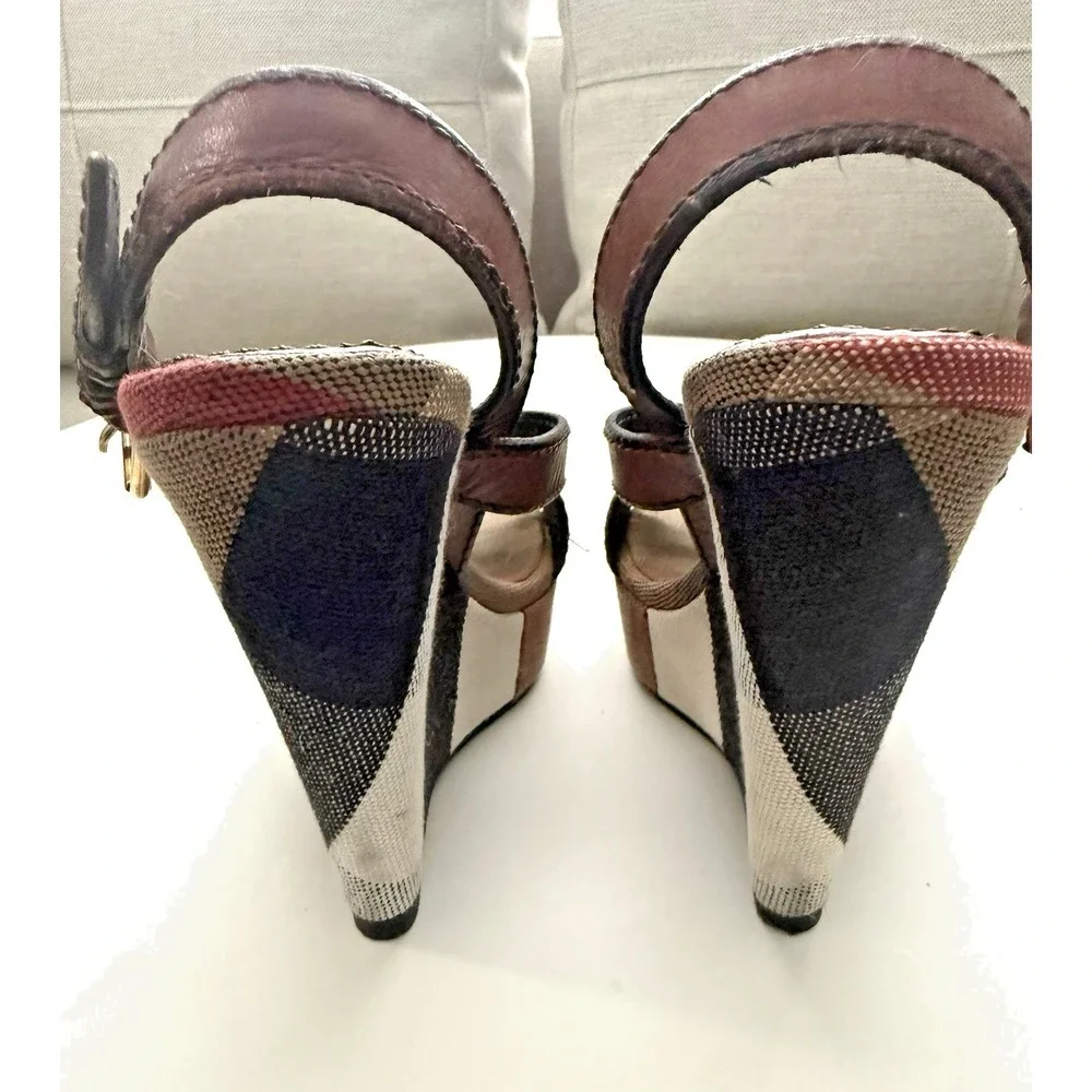 Burberry Brit Canvas Nova Check Warlow 125MM  Woman Wedge Sandals US 7